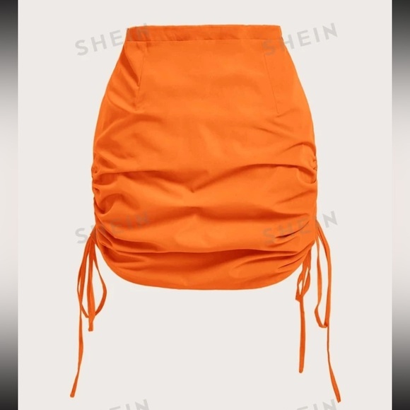 Plus Gorpcore Drawstring Waist Ruched Tie Side Skirt - Picture 2 of 4